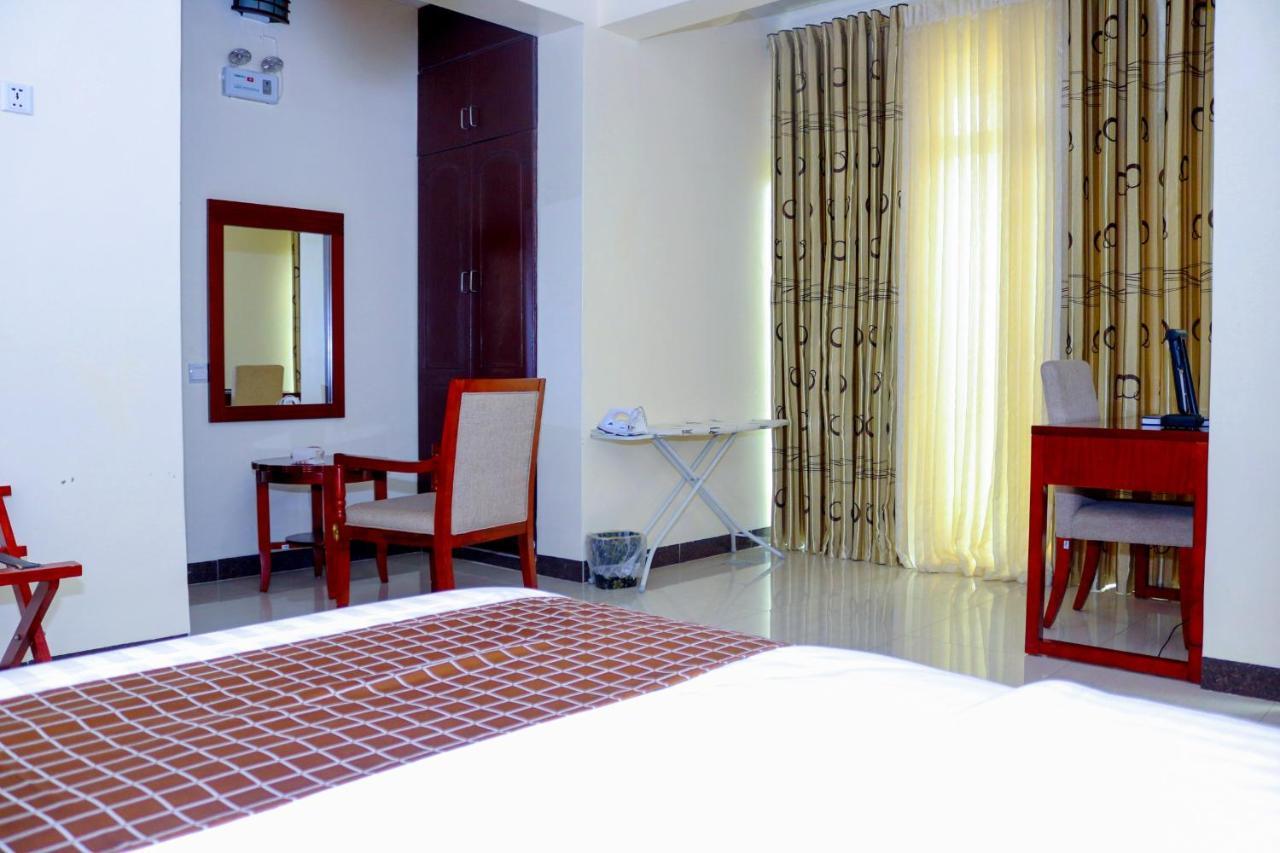 Splendid Hotel Muhanga Eksteriør billede
